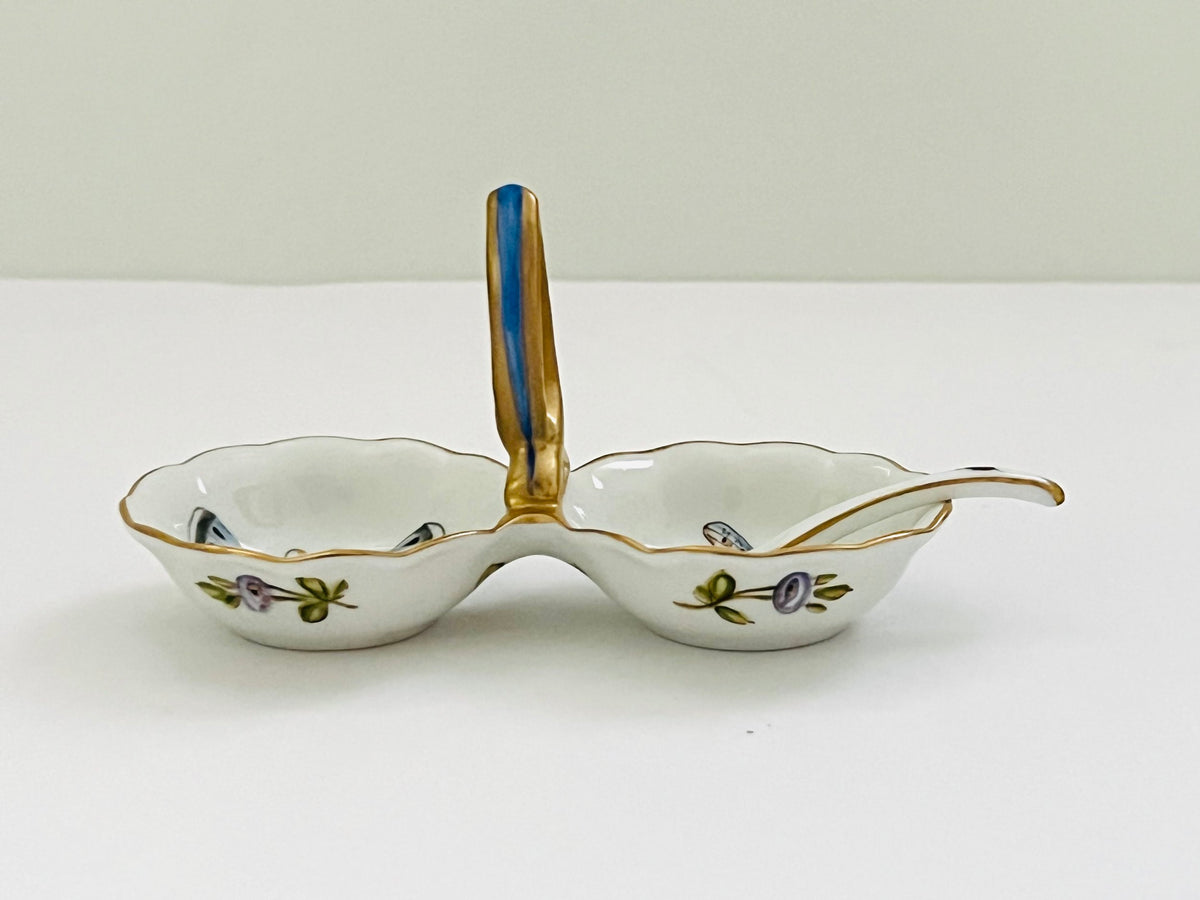SP4 - Salt and Pepper with Spoon