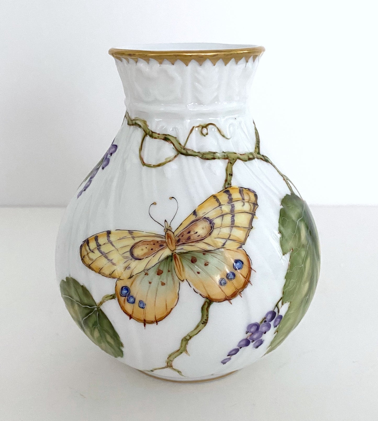 PB3 - Purple Berry Bud Vase
