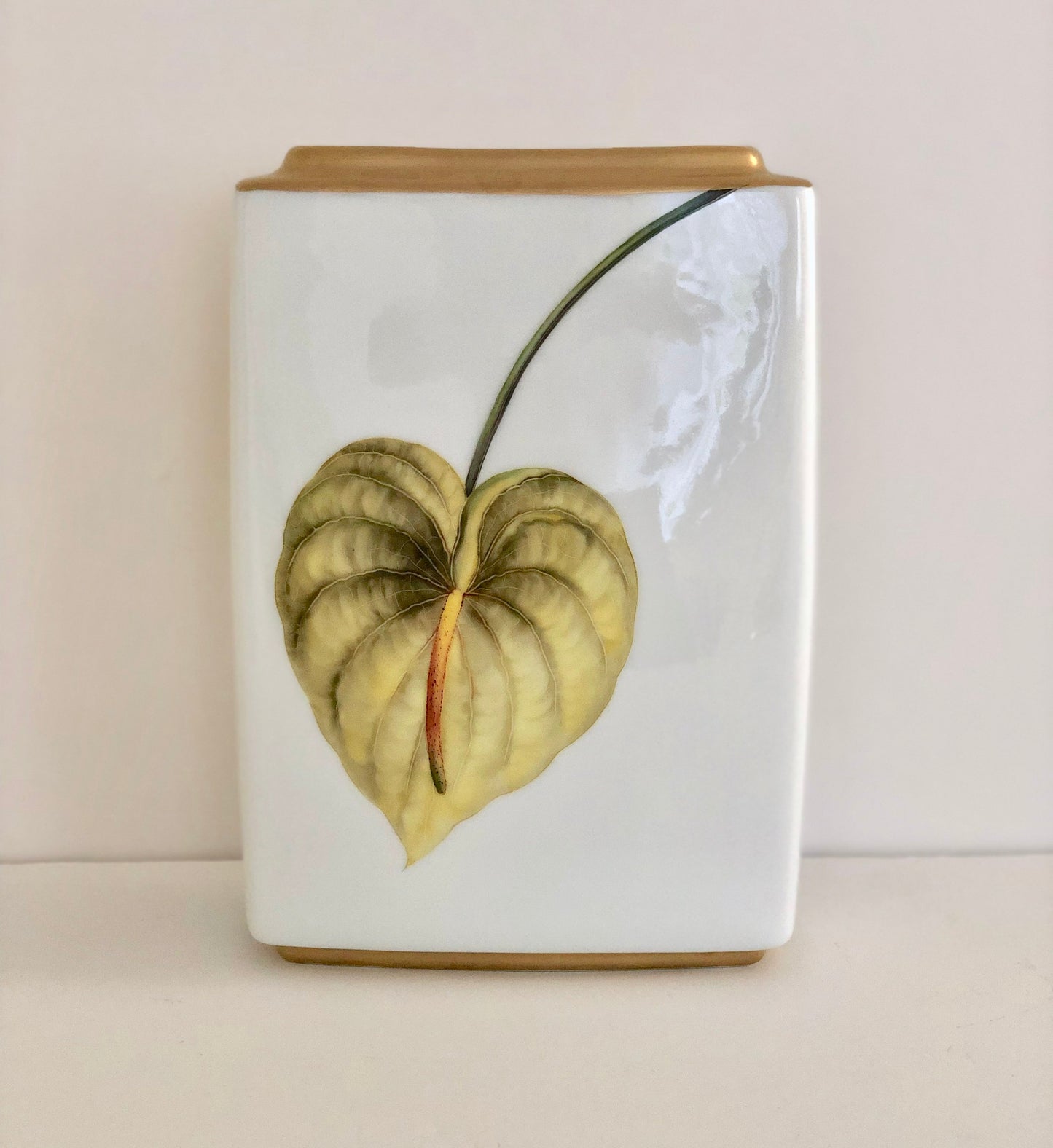 VA24 - Rectangle Vase