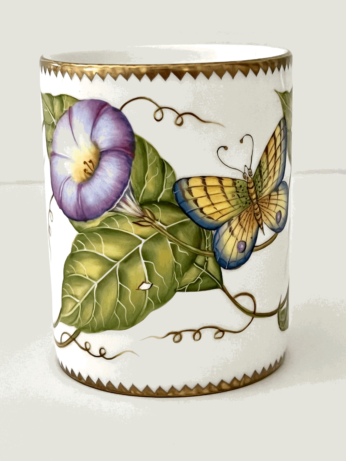 ZE103 - Butterfly Handle Mug