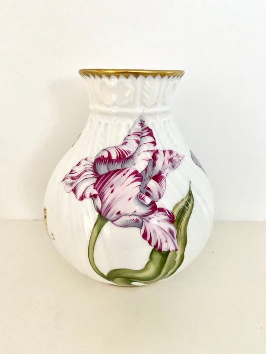 AW174 - Small Bud Vase