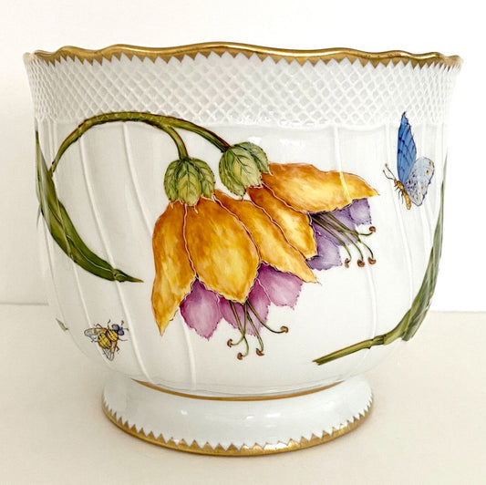 AD130 - Large Round Cachepot/Planter