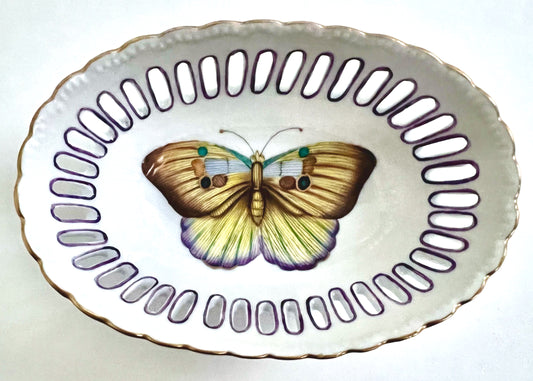 AN37 - Oval Pierced Dish