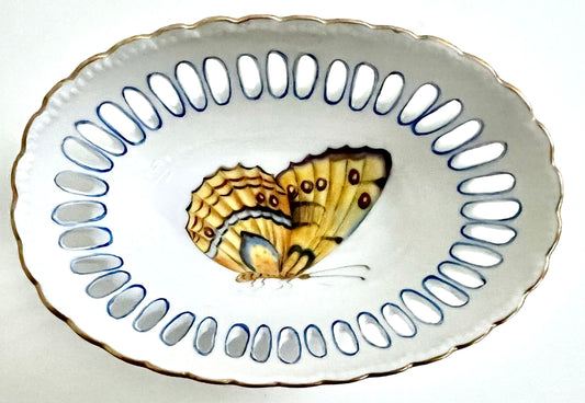 YYB6 - Oval Pierced Dish