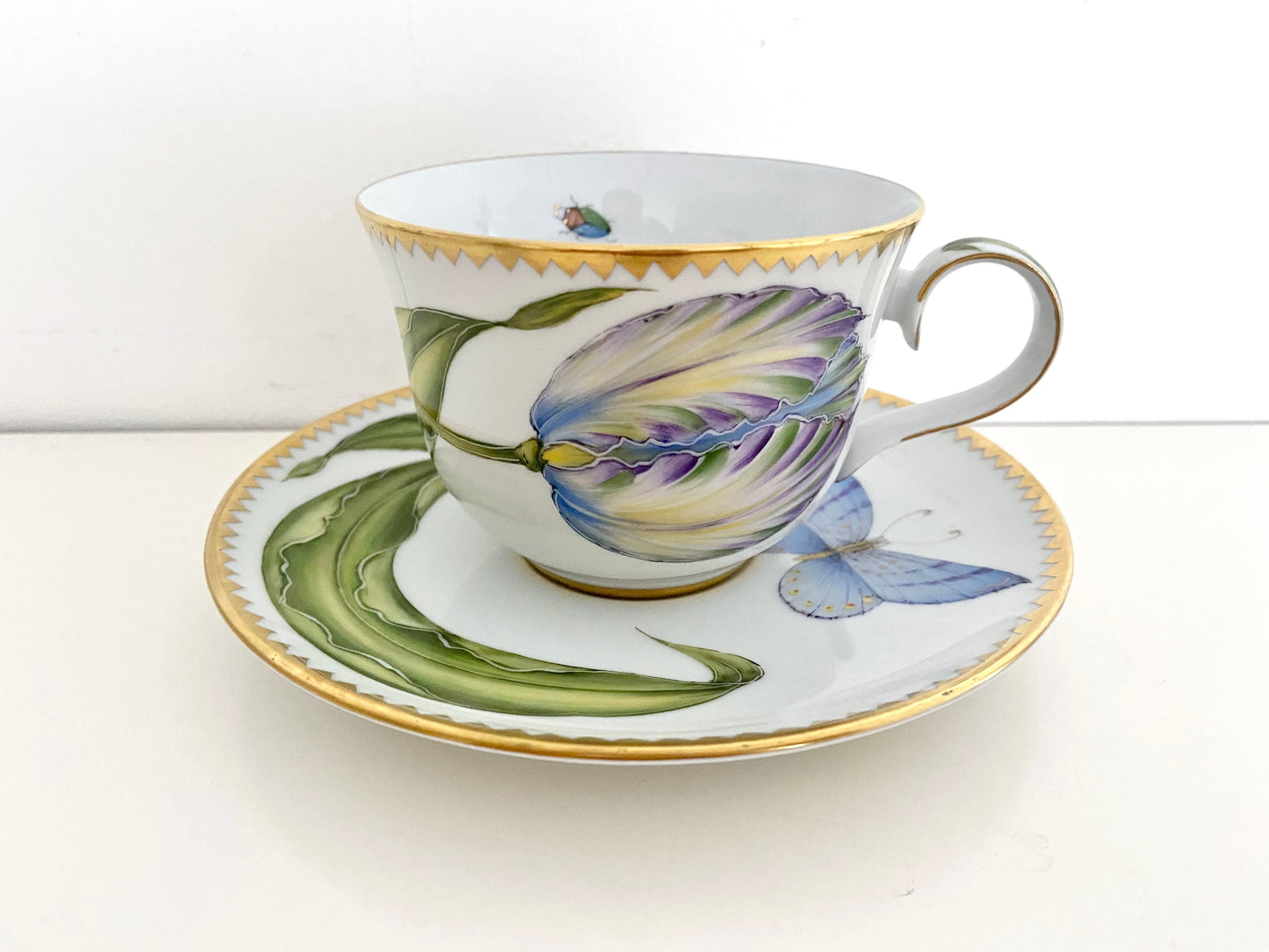 TU3 - Cup and Saucer