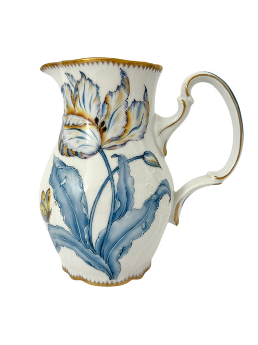 AG6 - Pitcher/Vase