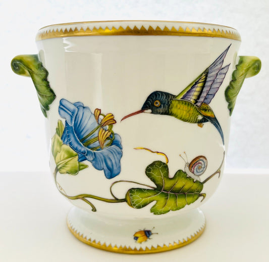 2004BNS - Hummingbird Round Cachepot