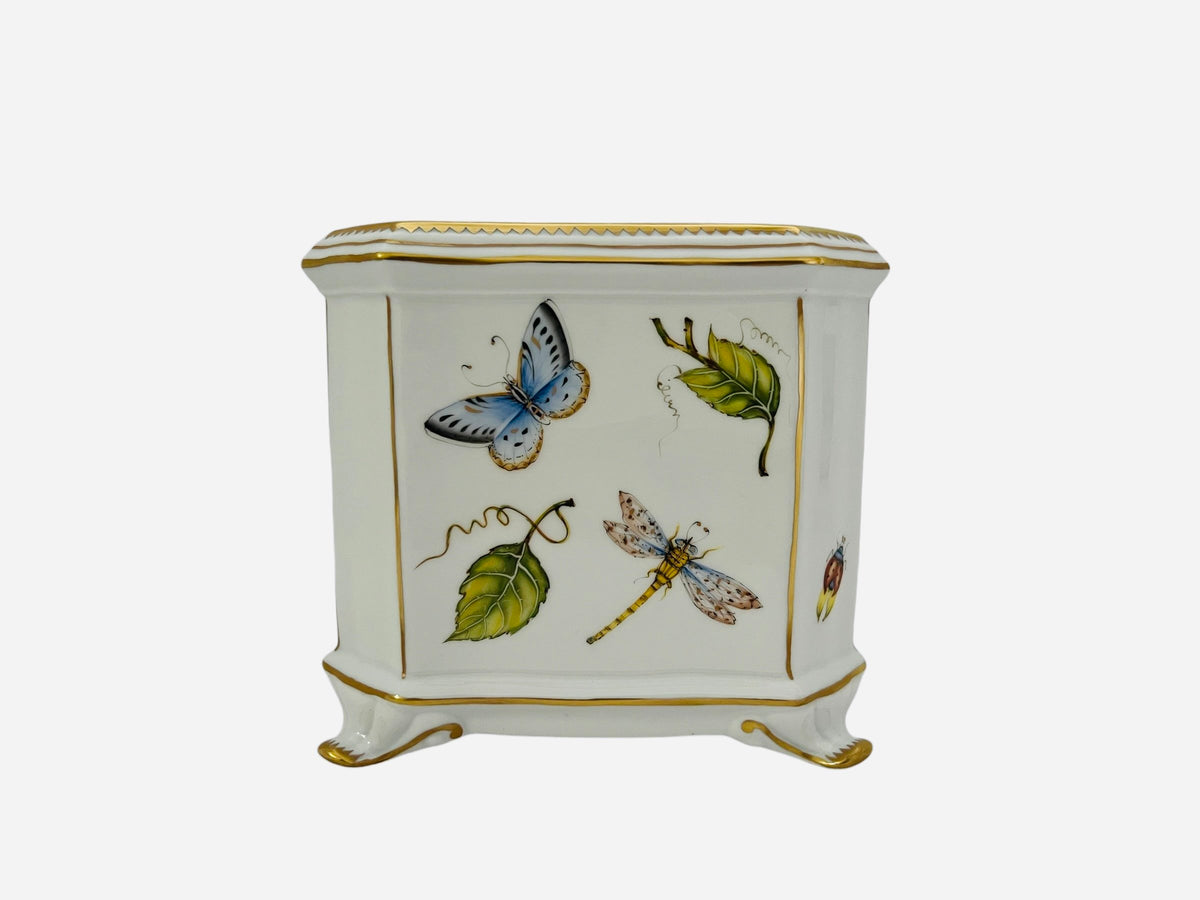 KM68 - Floral Square Cachepot
