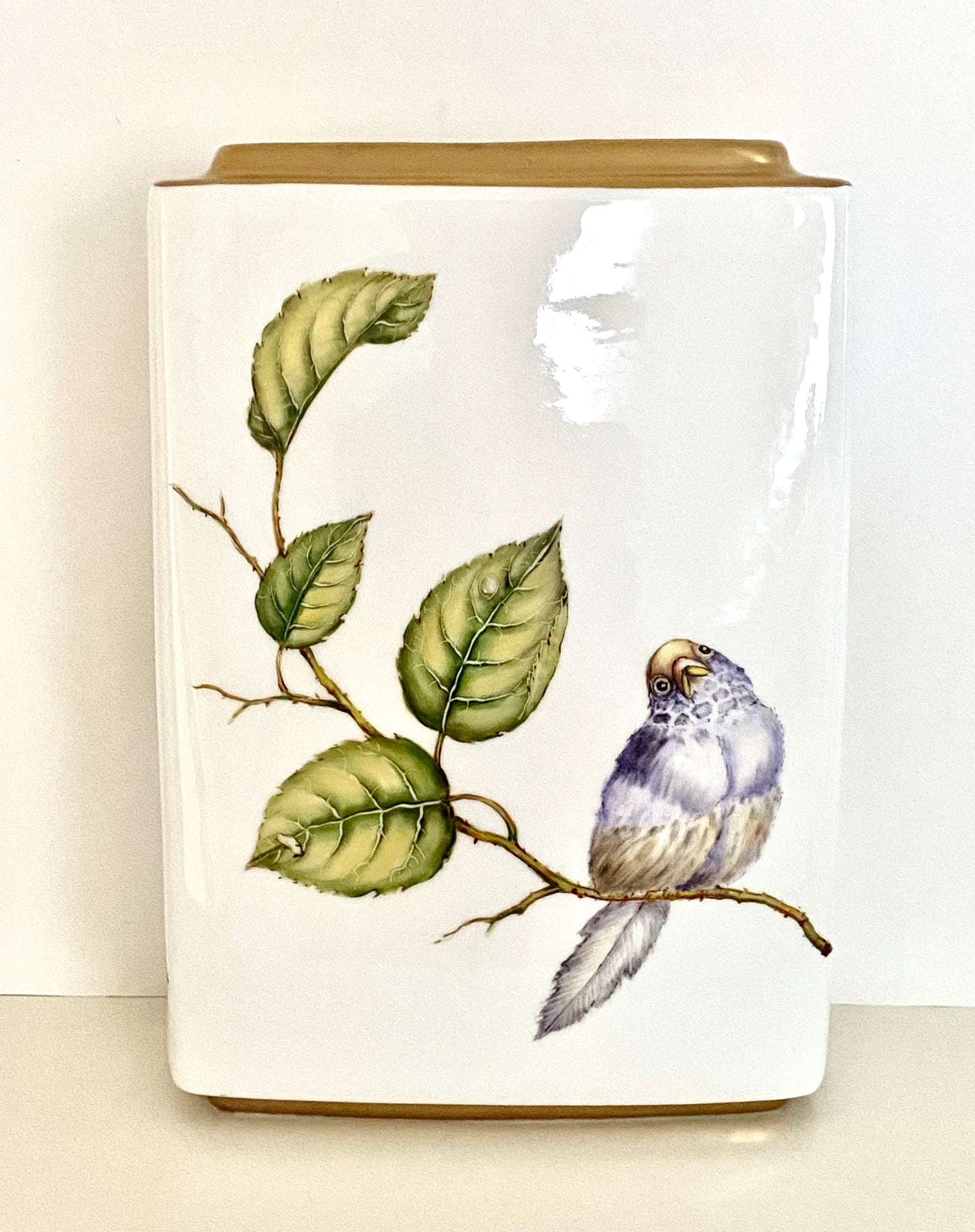 BV1 - Bird Vase