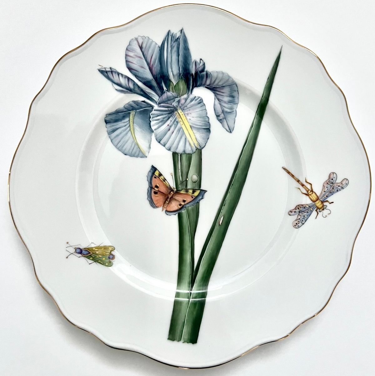 SSF66 - Scalloped Salad/Dessert Plate