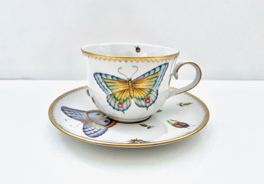 SB09 - Cup and Saucer