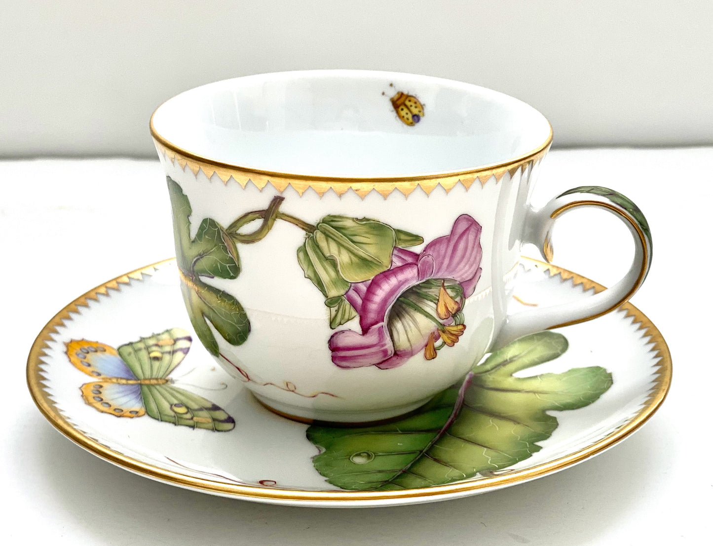 MT11 - Cup and Saucer