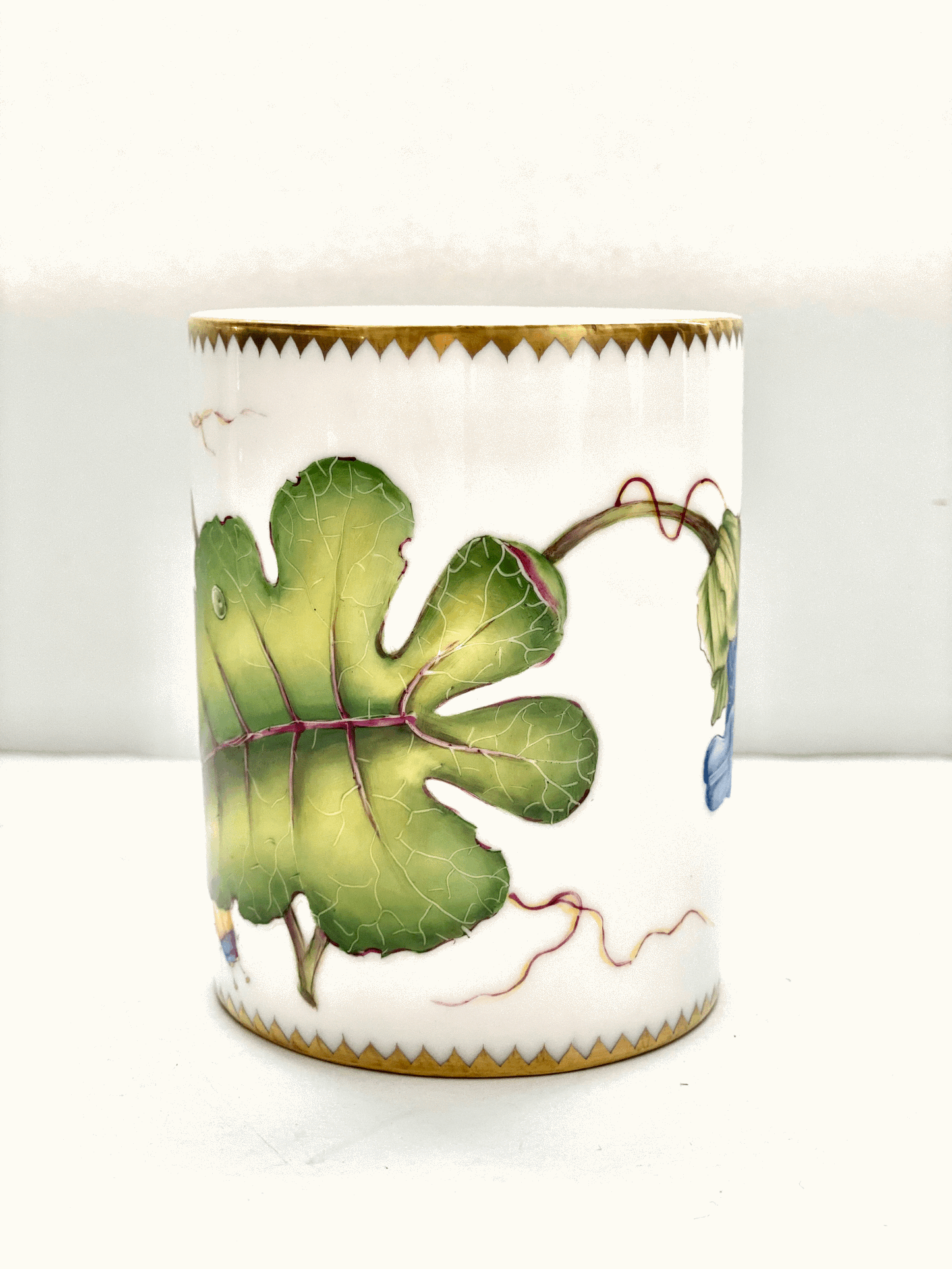 ZE111 - New Butterfly Handle Mug